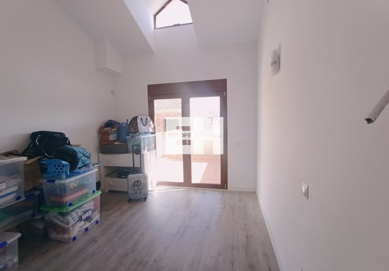 Segunda mano - town house - Roldan - Inland