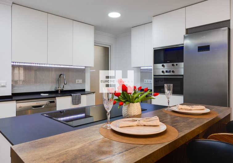 Segunda mano - Apartamento  - Torrevieja - Centro