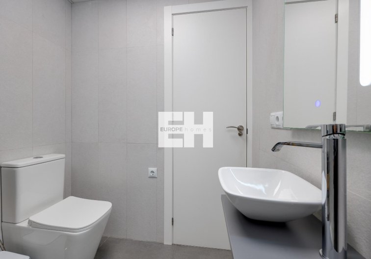 Segunda mano - Apartamento  - Torrevieja - Centro