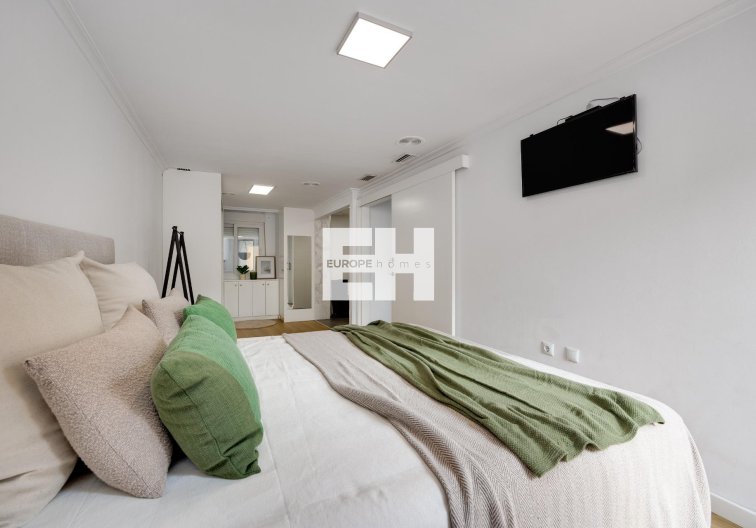 Segunda mano - Apartamento  - Torrevieja - Centro