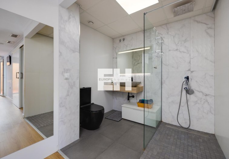 Segunda mano - Apartamento  - Torrevieja - Centro