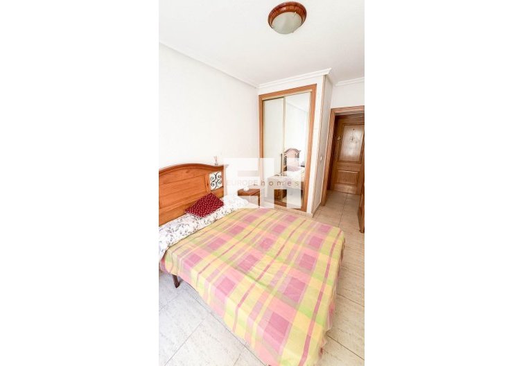 Segunda mano - Apartamento  - Torrevieja - Parque De Las Naciones