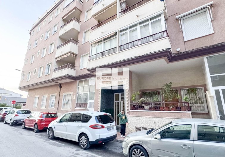 Segunda mano - Apartamento  - Torrevieja - Parque De Las Naciones