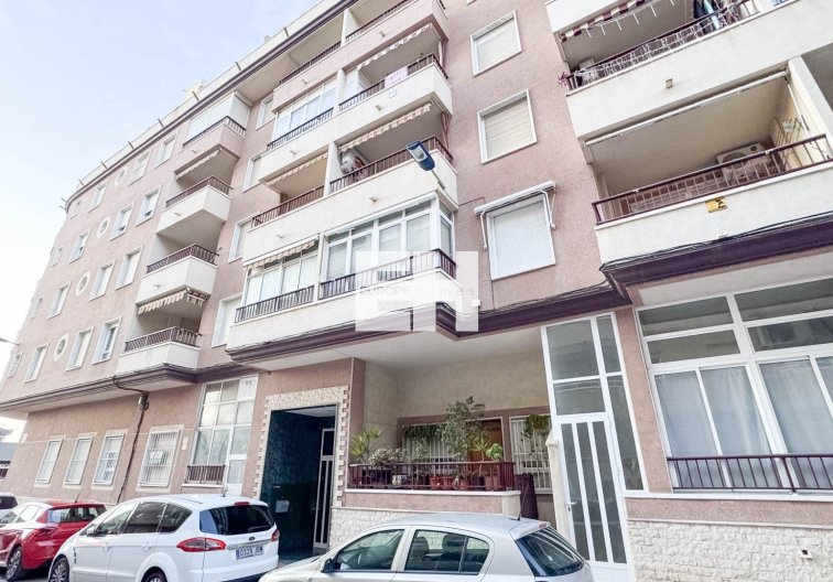 Segunda mano - Apartamento  - Torrevieja - Parque De Las Naciones