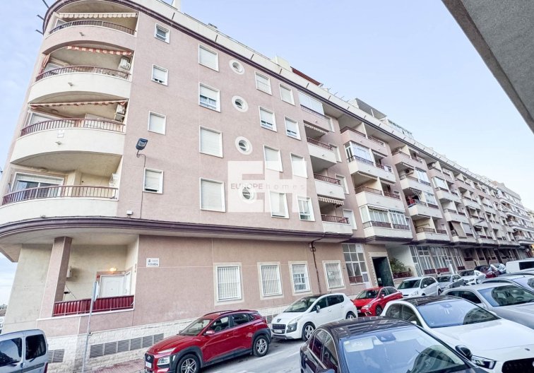 Segunda mano - Apartamento  - Torrevieja - Parque De Las Naciones