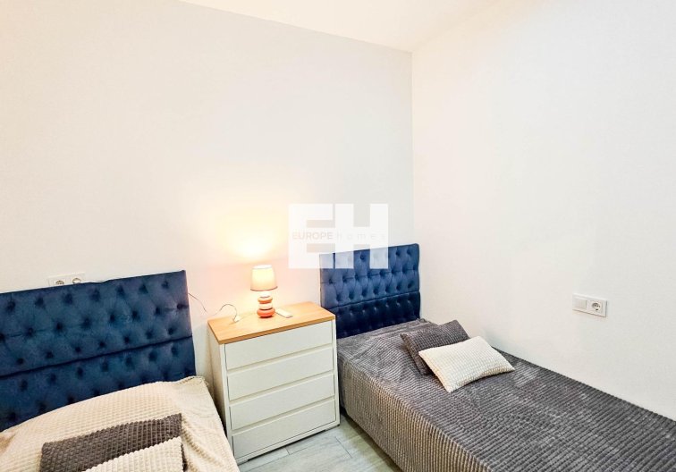 Wiederverkauf - town house - Torrevieja - El Limonar