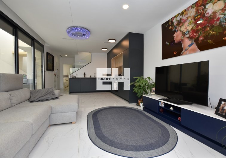 Segunda mano - villa - Los Montesinos - Costa Blanca