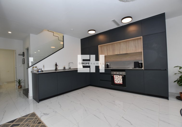 Segunda mano - villa - Los Montesinos - Costa Blanca