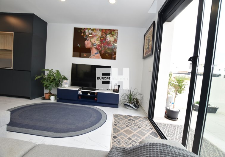 Segunda mano - villa - Los Montesinos - Costa Blanca