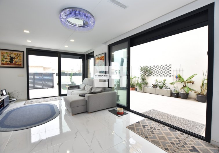 Segunda mano - villa - Los Montesinos - Costa Blanca