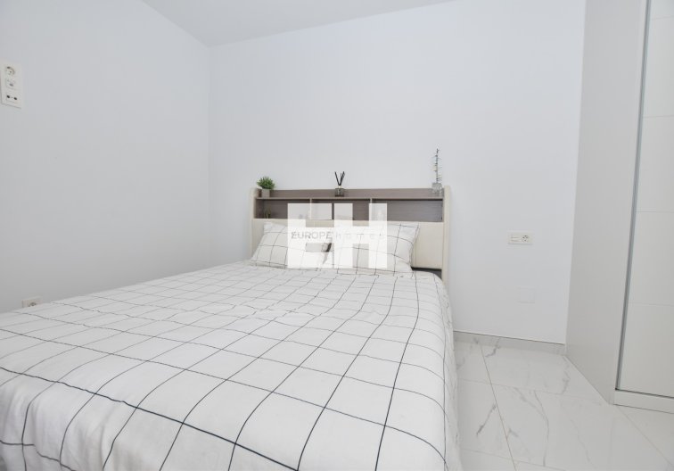 Segunda mano - villa - Los Montesinos - Costa Blanca