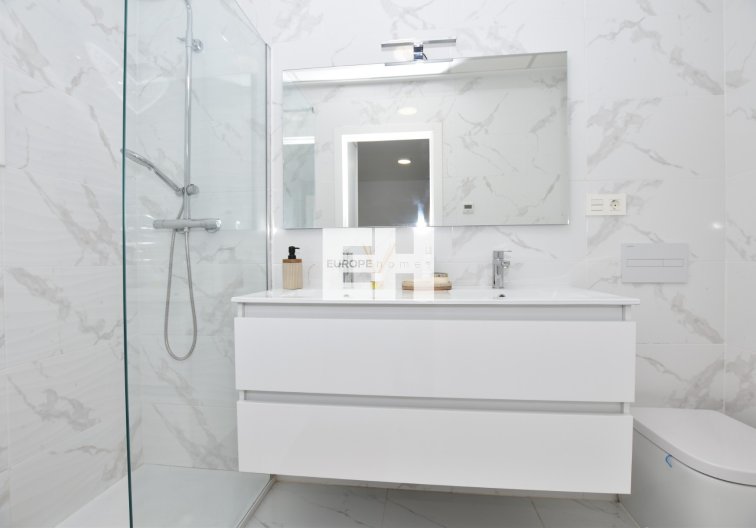 Segunda mano - villa - Los Montesinos - Costa Blanca