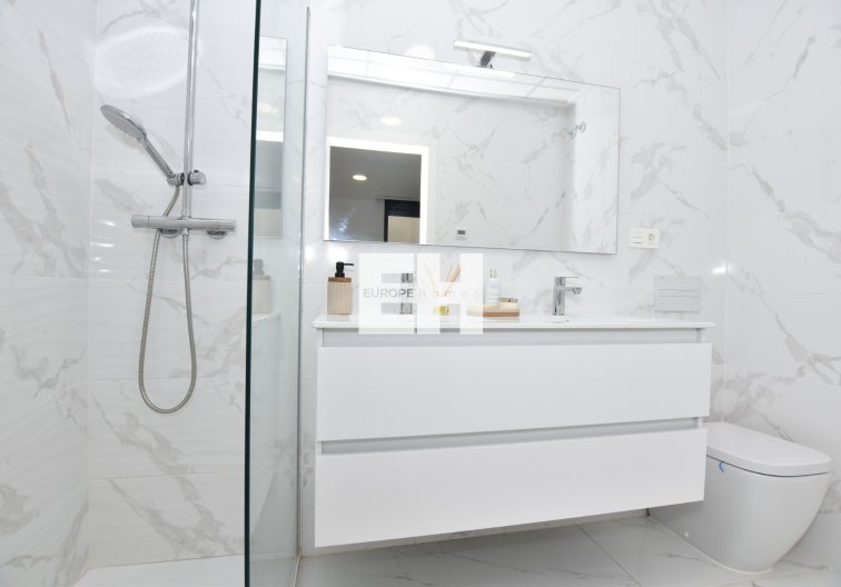 Segunda mano - villa - Los Montesinos - Costa Blanca