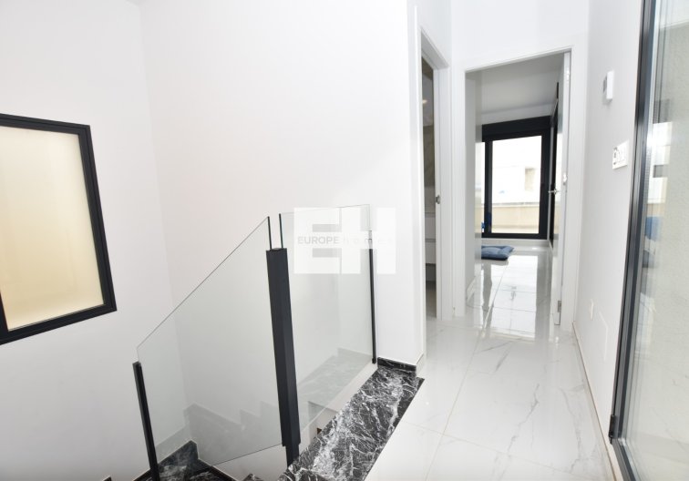 Segunda mano - villa - Los Montesinos - Costa Blanca