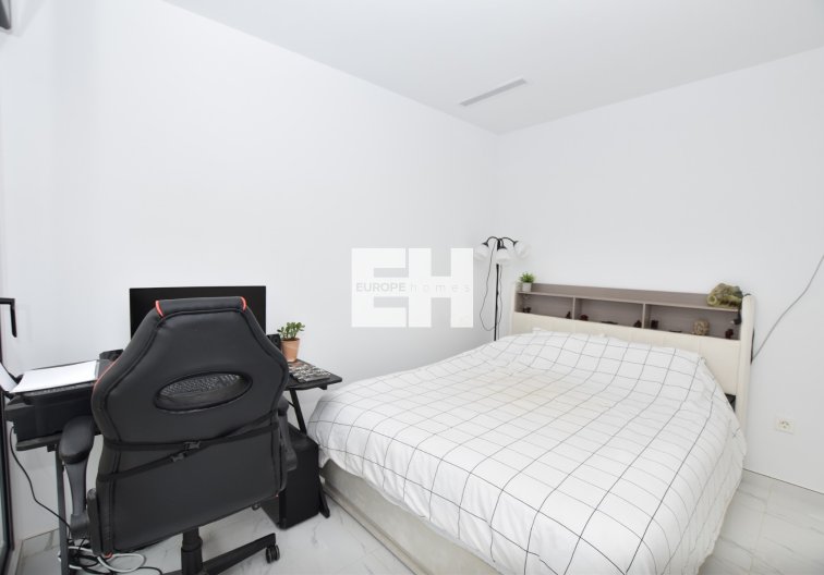 Segunda mano - villa - Los Montesinos - Costa Blanca