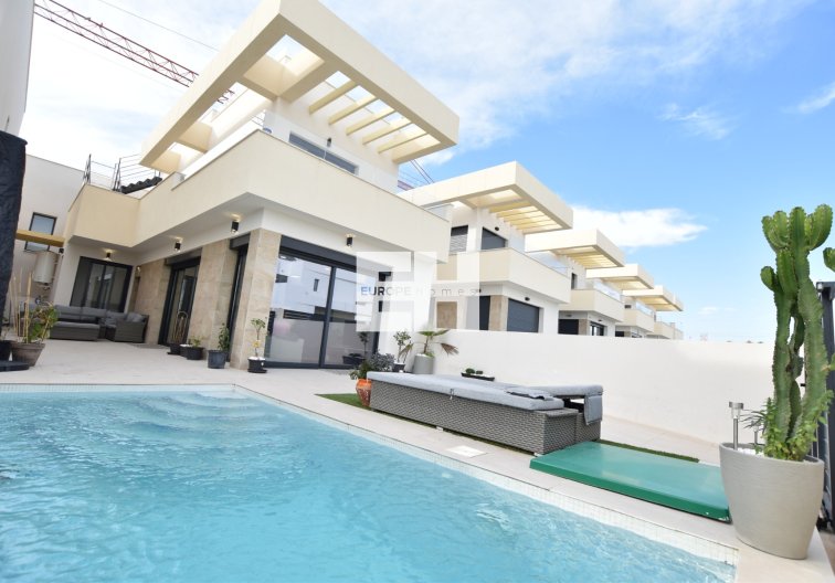 Segunda mano - villa - Los Montesinos - Costa Blanca