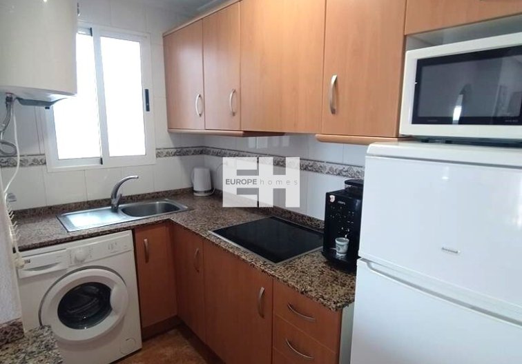 Segunda mano - Apartamento  - Torrevieja - CASCO URBANO