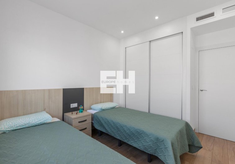 Segunda mano - Bungalow - Torrevieja - Los Balcones - Los Altos Del Edén