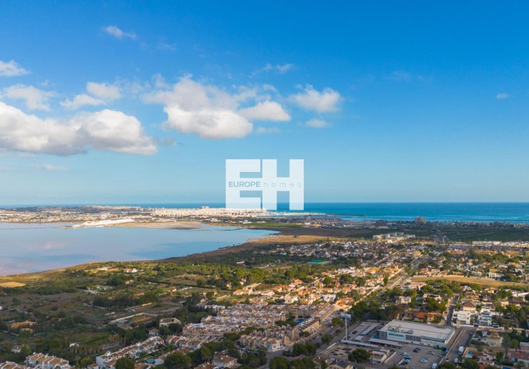 Segunda mano - Bungalow - Torrevieja - Los Balcones - Los Altos Del Edén