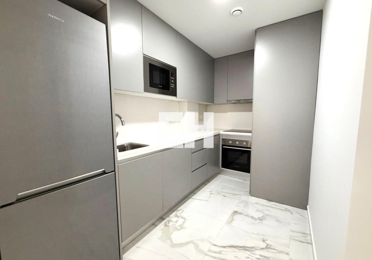 Segunda mano - Apartamento  - Torrevieja - Parque De Las Naciones