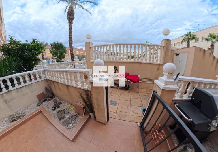 Segunda mano - Apartamento  - Torrevieja - Centro