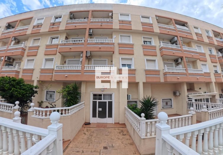 Segunda mano - Apartamento  - Torrevieja - Centro