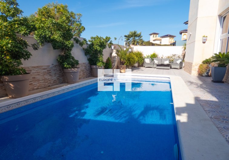 Revente - villa - Playa Flamenca - Costa Blanca