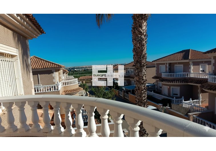 Segunda mano - villa - Los Balcones - Costa Blanca