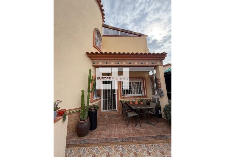 Revente - villa - Orihuela Costa - Playa Flamenca