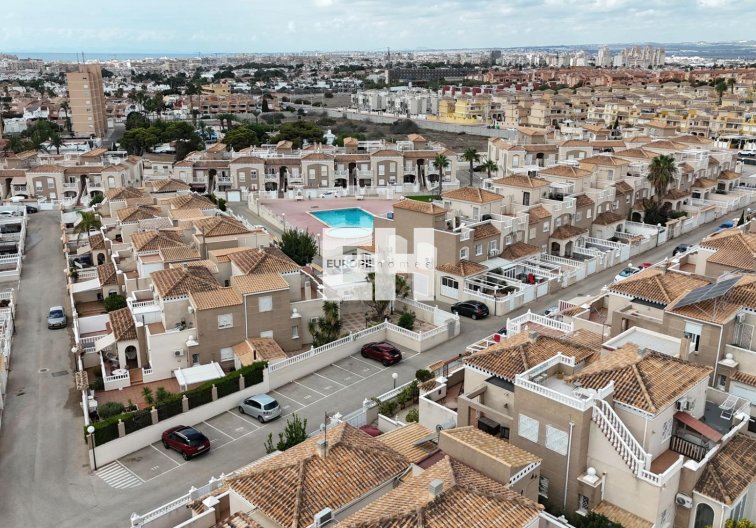 Revente - Semi Detached - Torrevieja - Aguas Nuevas