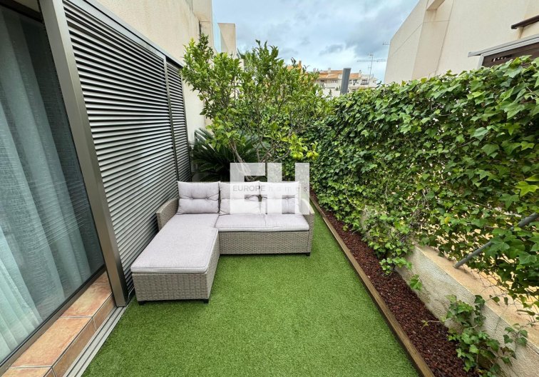 Segunda mano - town house - Torrevieja - Punta Prima