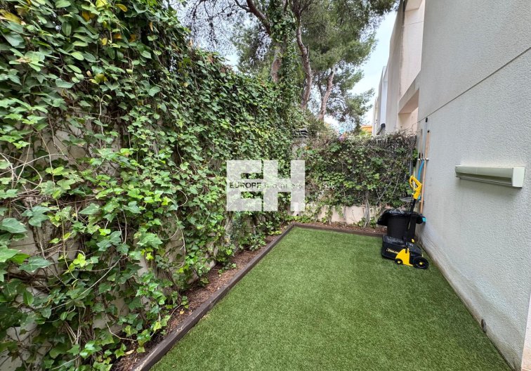 Segunda mano - town house - Torrevieja - Punta Prima