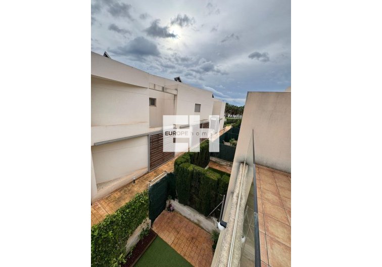 Segunda mano - town house - Torrevieja - Punta Prima