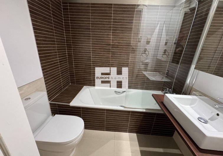 Segunda mano - town house - Torrevieja - Punta Prima