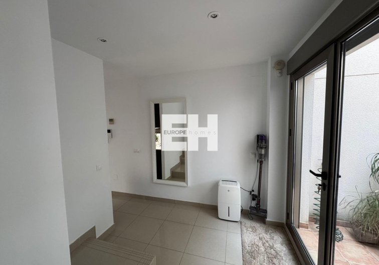 Segunda mano - town house - Torrevieja - Punta Prima