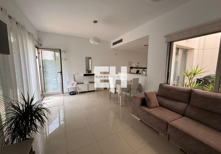 Segunda mano - town house - Torrevieja - Punta Prima