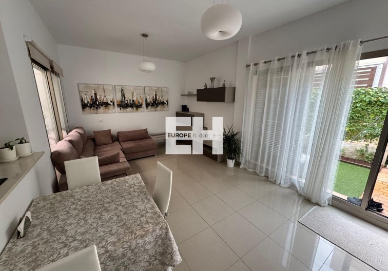 Segunda mano - town house - Torrevieja - Punta Prima