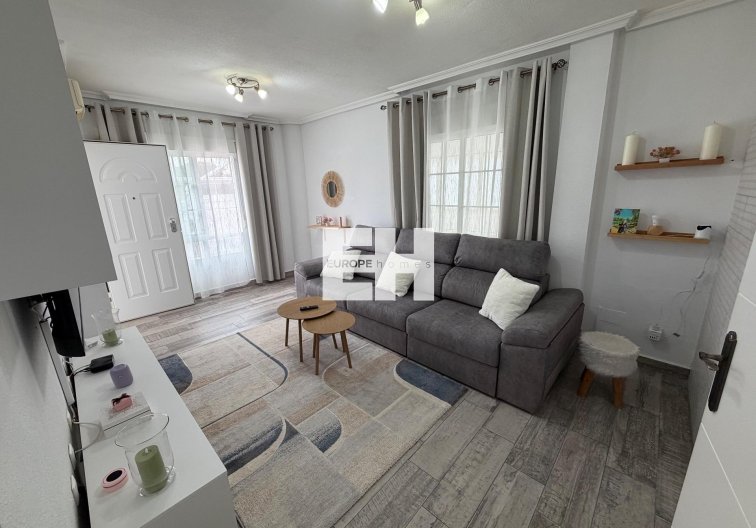 Segunda mano - town house - Orihuela Costa - La Zenia