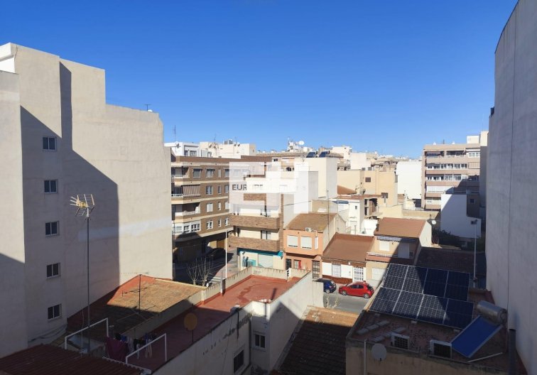 Segunda mano - Apartamento  - Torrevieja - Centro