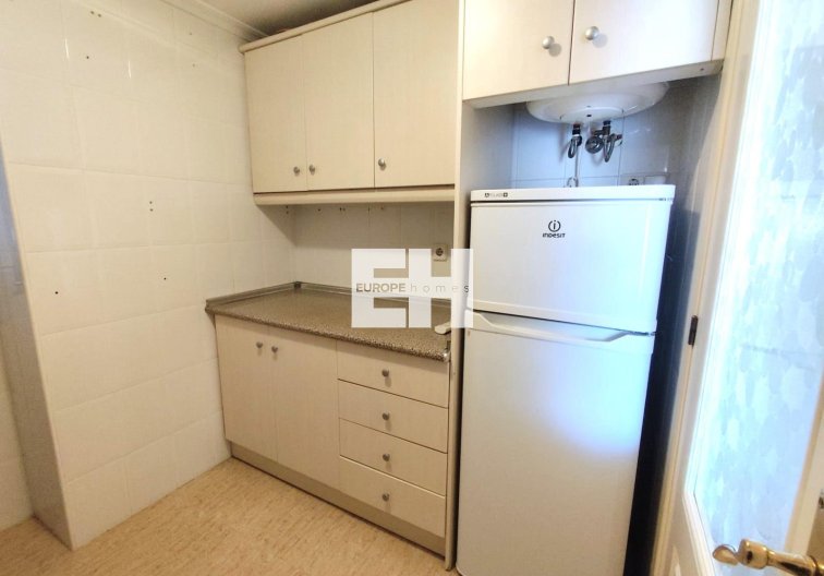 Segunda mano - Apartamento  - Torrevieja - Centro