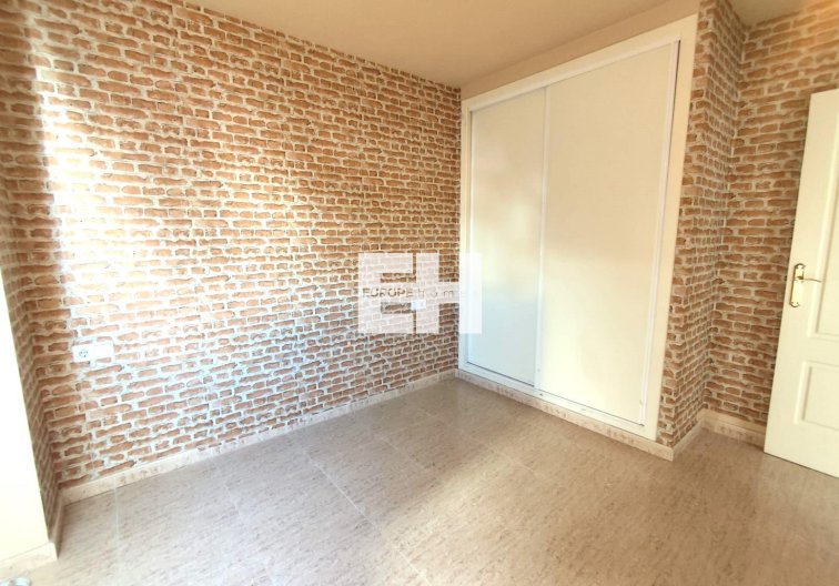 Segunda mano - Apartamento  - Torrevieja - Centro