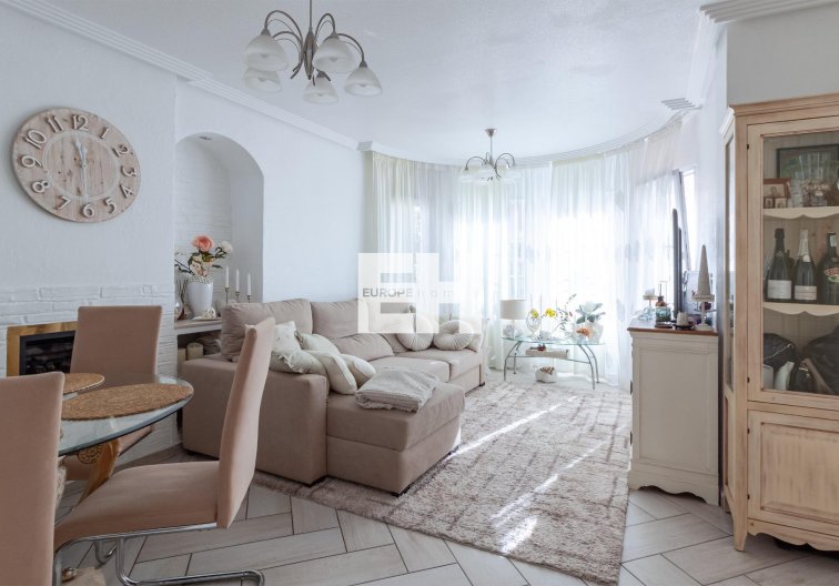 Resale - villa - Orihuela Costa - Los Almendros-la Florida