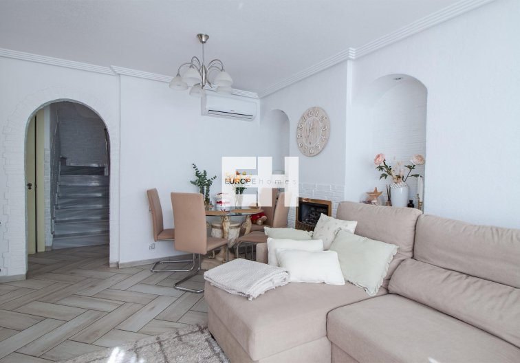 Resale - villa - Orihuela Costa - Los Almendros-la Florida