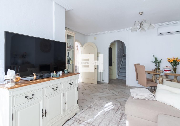 Resale - villa - Orihuela Costa - Los Almendros-la Florida