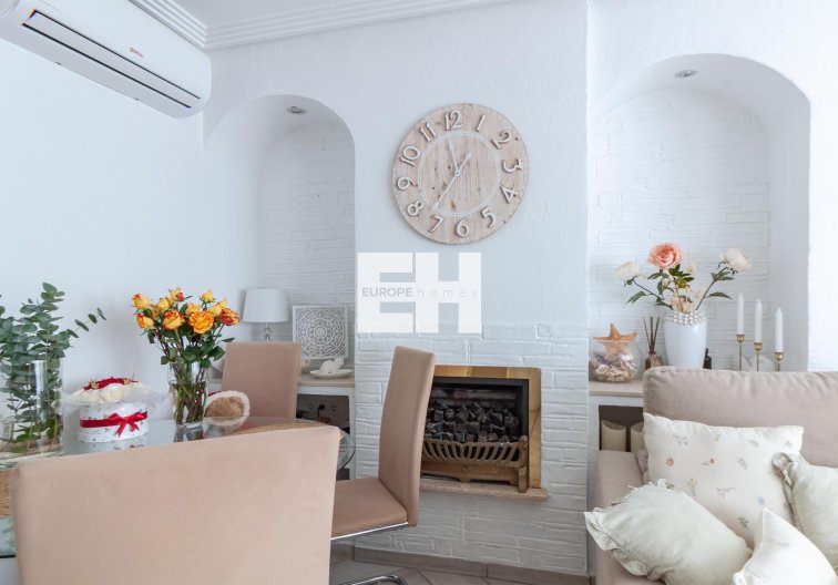 Resale - villa - Orihuela Costa - Los Almendros-la Florida