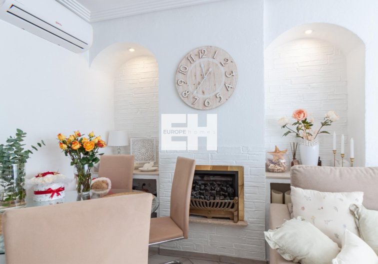 Resale - villa - Orihuela Costa - Los Almendros-la Florida