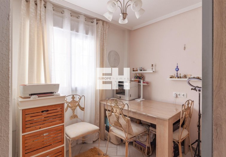 Resale - villa - Orihuela Costa - Los Almendros-la Florida