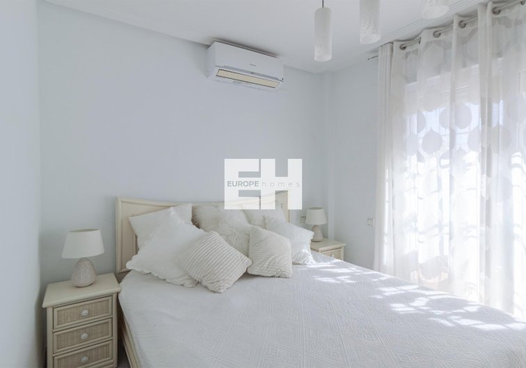 Resale - villa - Orihuela Costa - Los Almendros-la Florida