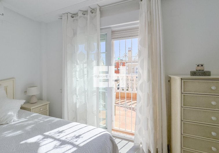 Resale - villa - Orihuela Costa - Los Almendros-la Florida