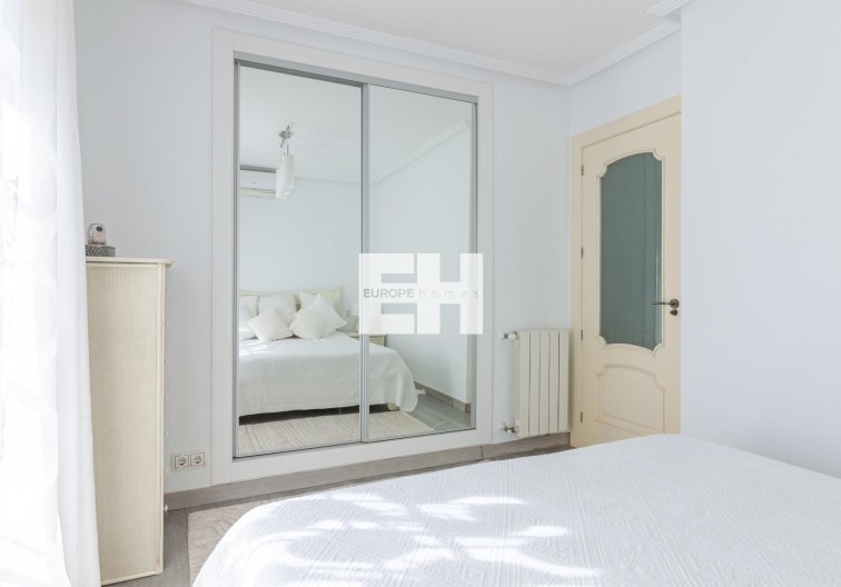 Resale - villa - Orihuela Costa - Los Almendros-la Florida